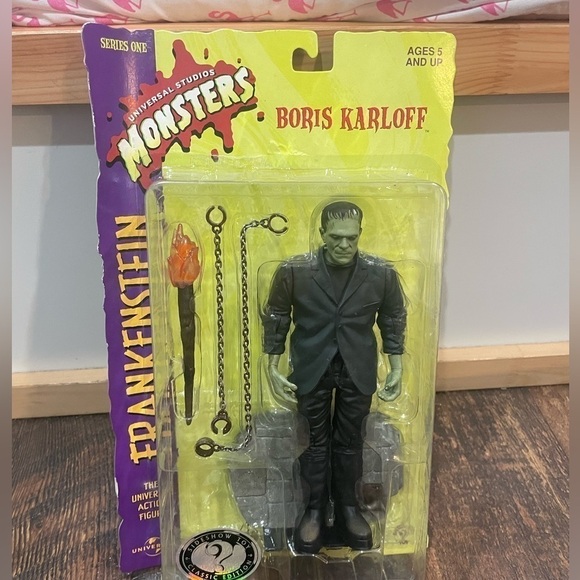 Universal Studios Monster Frankenstein Action Figure - Picture 1 of 4